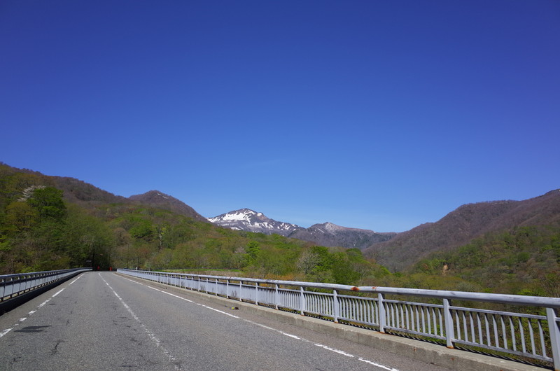 那須高原の甲子（かし）道路。青空が美しい！